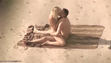 Beach sex 115