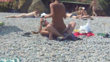 Beach Voyeur 09