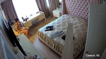 CCTV camera caught her fingering 20