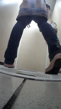 Girls Peeing 138