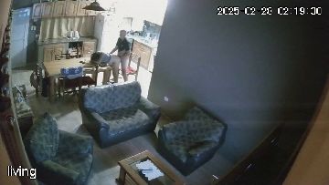 Hacked ipcam 352