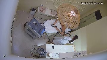 Hidden cam caught all of her hair removal treatment 103