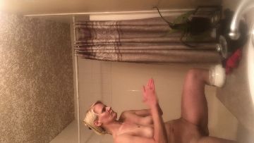 Hidden camera caught her dress and undress before shower 251