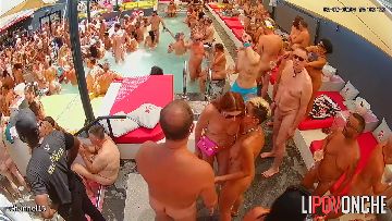 Sex in swingers club 101