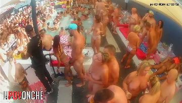 Sex in swingers club 116