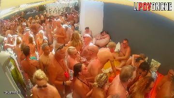 Sex in swingers club 136