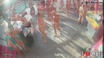 Sex in swingers club 137