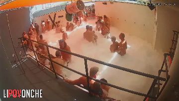 Sex in swingers club 140
