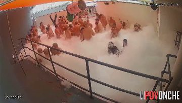 Sex in swingers club 168
