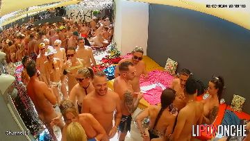 Sex in swingers club 17