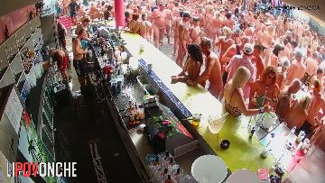 Sex in swingers club 37