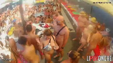 Sex in swingers club 40