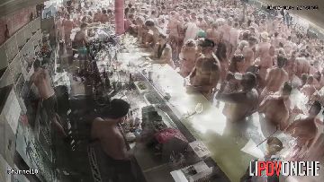 Sex in swingers club 60