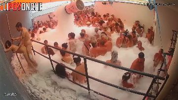 Sex in swingers club 61