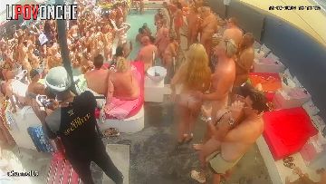 Sex in swingers club 68