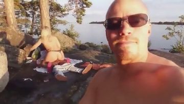 Voyeur caught beach sex and wild blowjob