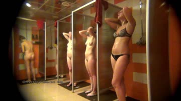 Voyeur peeps on girls showering in locker room 05